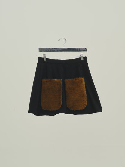 Mouton Sitting wrap skirt / black