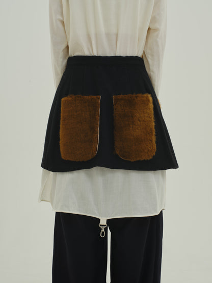 Mouton Sitting wrap skirt / black