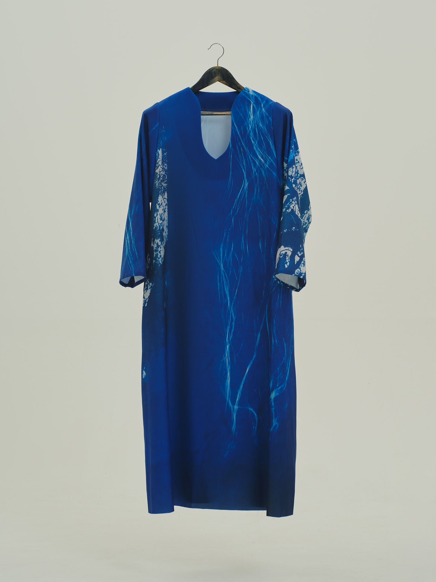 Cyan Trace dress / blue